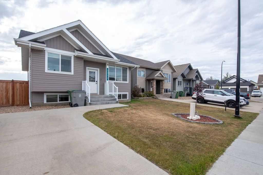 1312 55 Avenue , A2262745, Alberta,