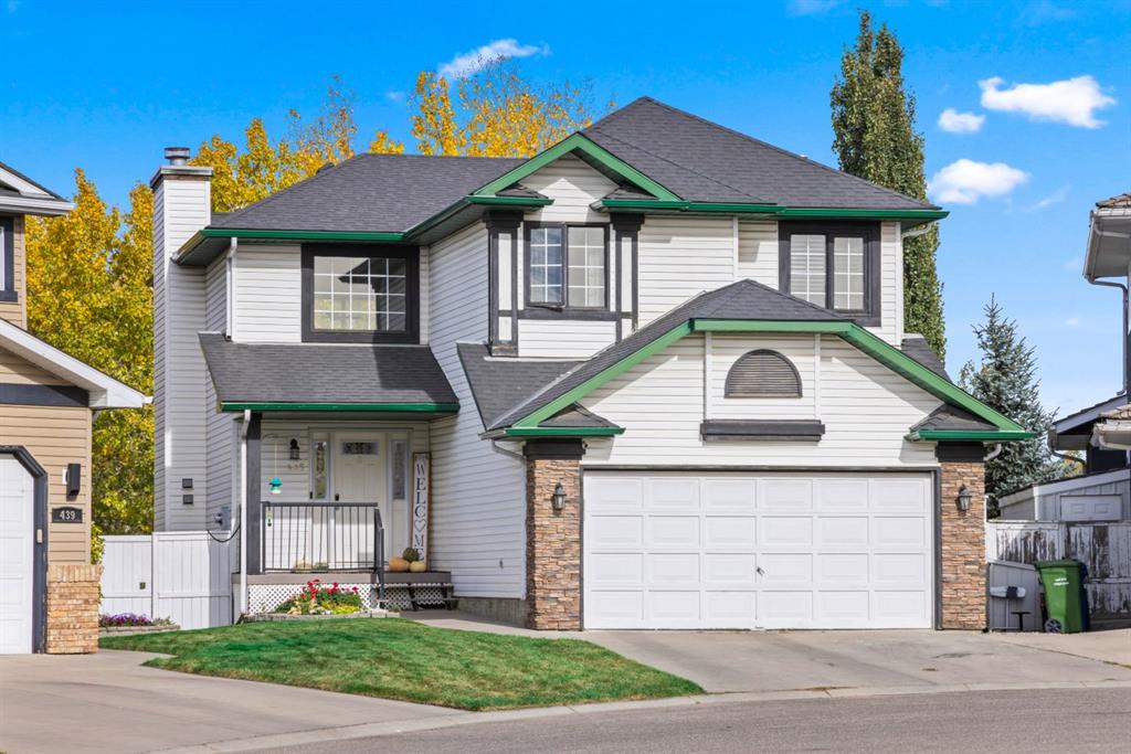 Main View of 435 Douglas Ridge Mews SE, Douglasdale/Glen, Calgary, Alberta, T2Z 2M4