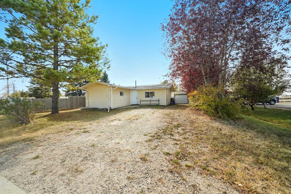 1221 Lucina Street , A2262948, Alberta,