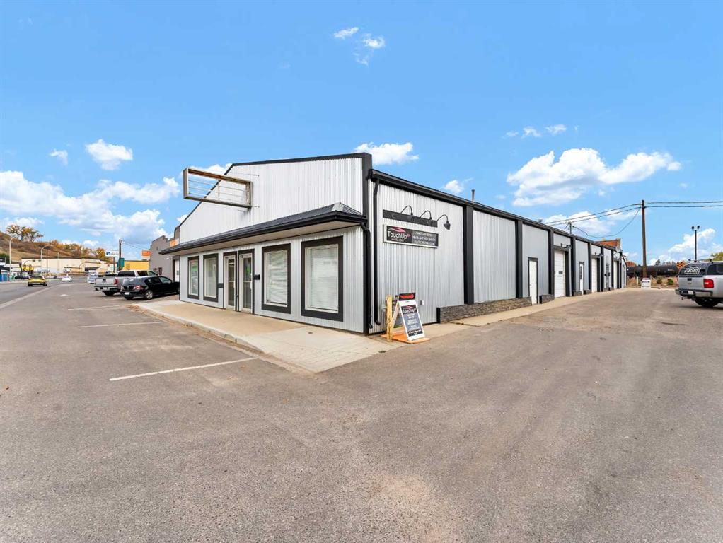 677B South Railway Street SE, A2262951, Alberta,