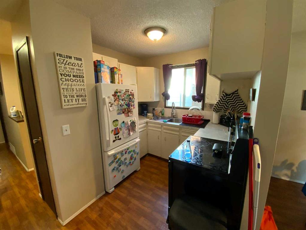 Third View of 441 4 Avenue SE, NONE, Three Hills, Alberta, T0M 2A0