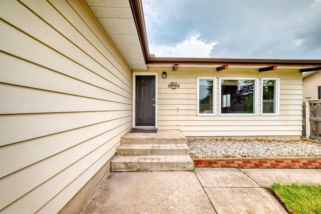 Fourth View of 211 Allan Crescent SE, Acadia, Calgary, Alberta, T2J0T3