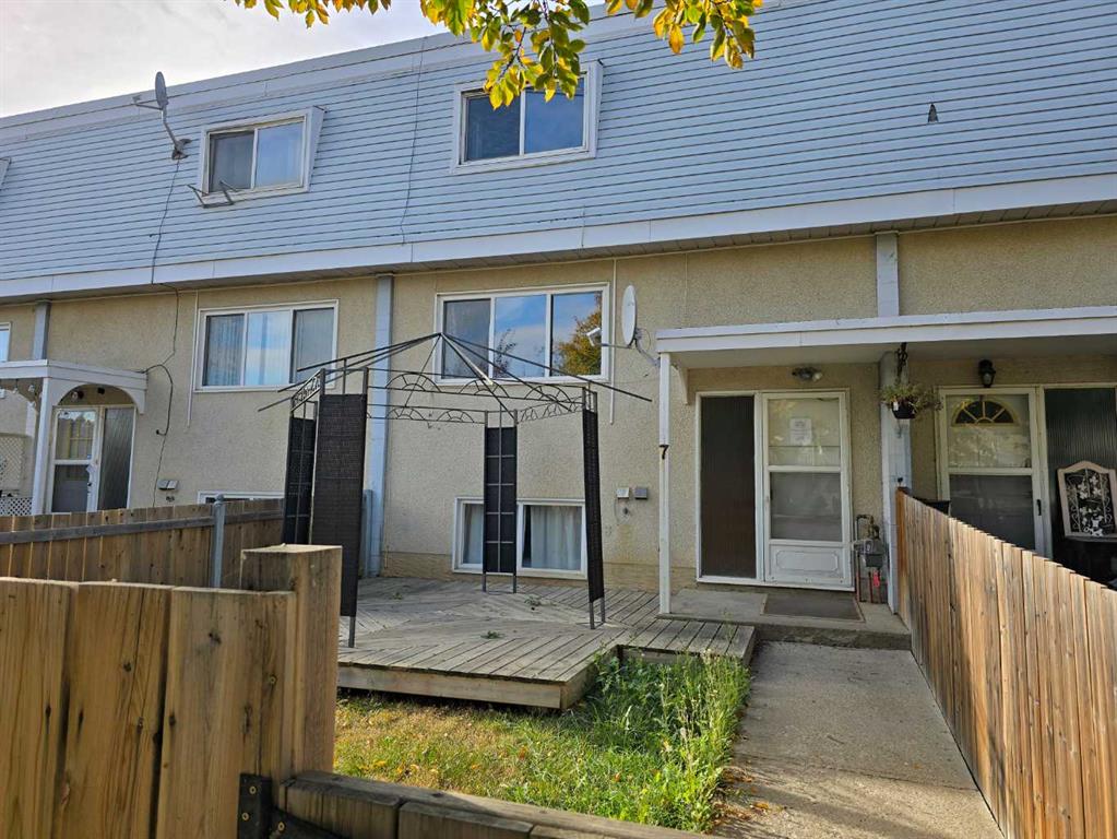 Second View of 7, 8808 96 Street , North End, Peace River, Alberta, T8S 1G6