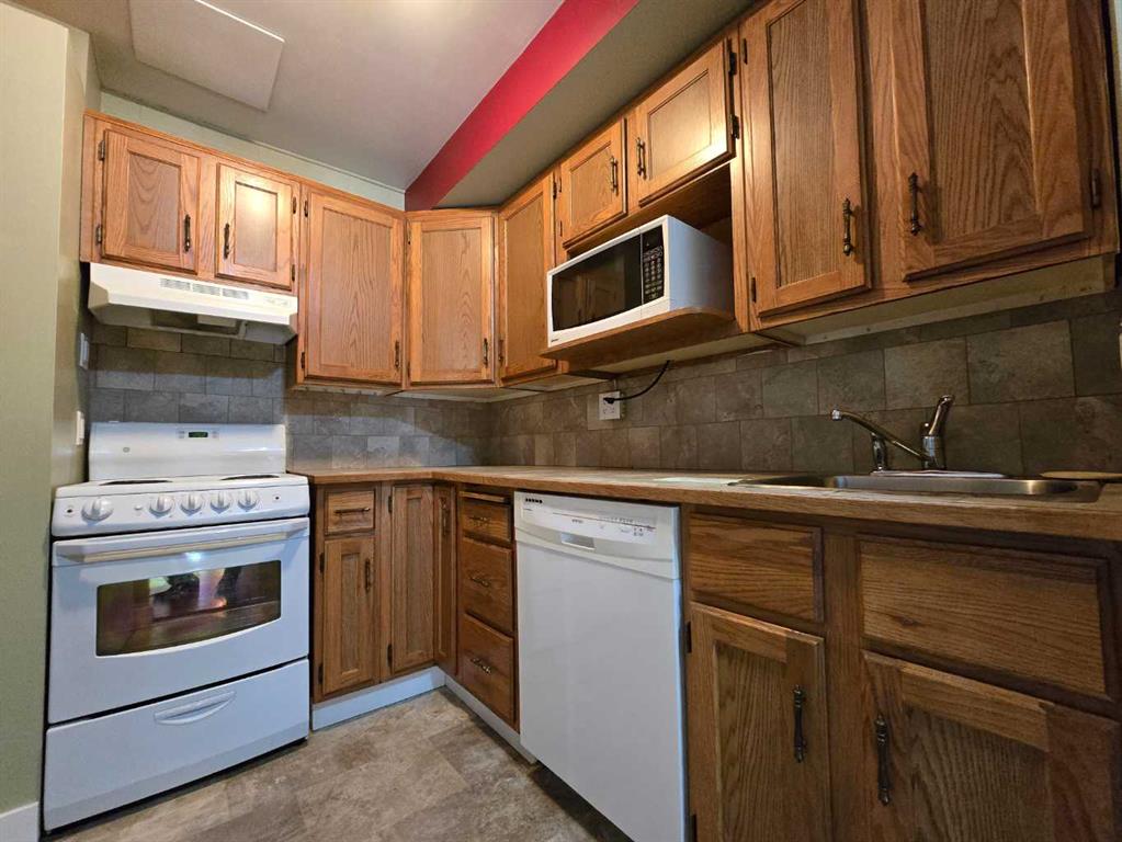 Fourth View of 7, 8808 96 Street , North End, Peace River, Alberta, T8S 1G6