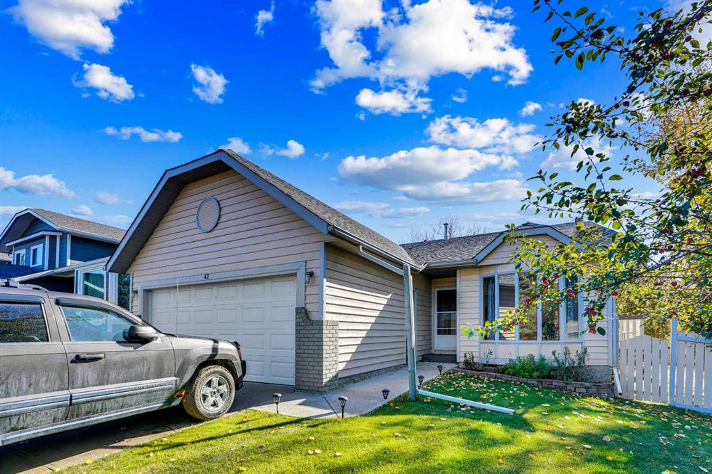 47 Shannon Drive SW, A2263245, Alberta,