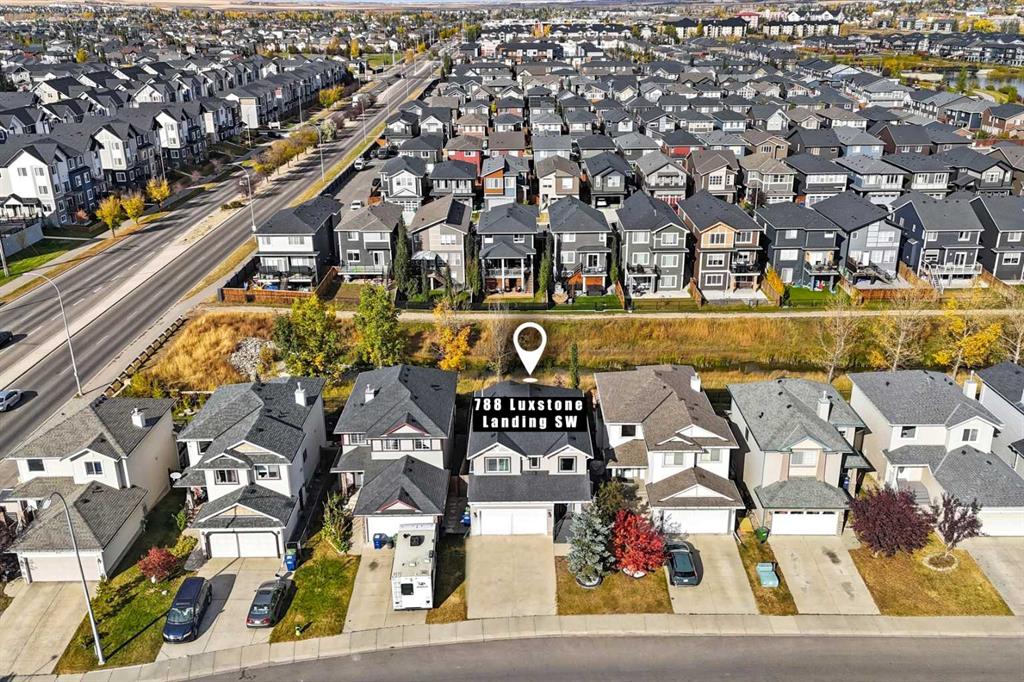 788 Luxstone Landing SW, A2263313, Alberta,