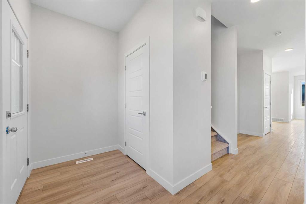 Fourth View of 125 Ambleton Boulevard NW, Moraine, Calgary, Alberta, T3P 2L5