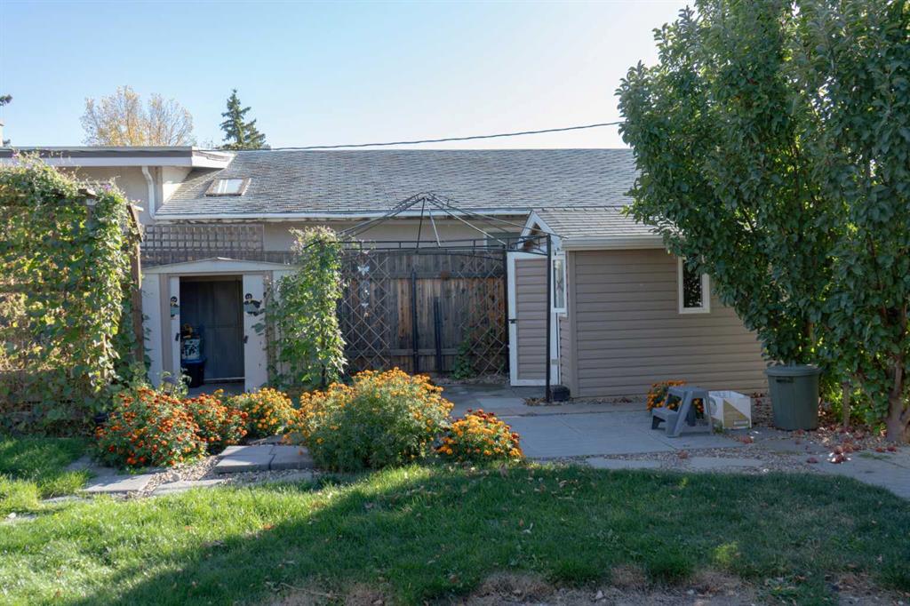 Third View of 1014 19 Street N, Winston Churchill, Lethbridge, Alberta, T1H3M1