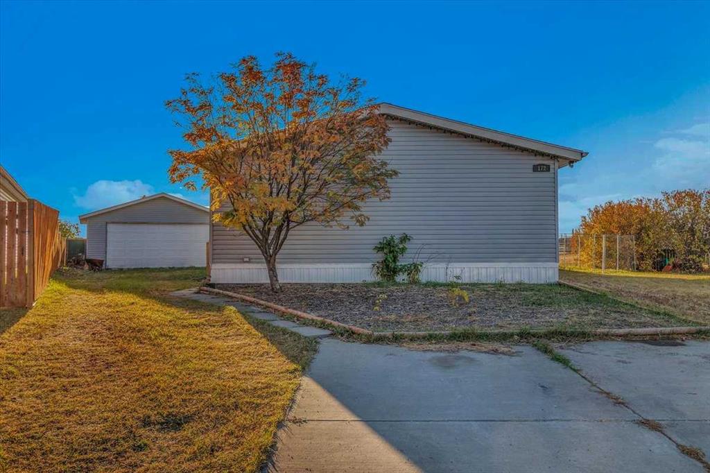 Third View of 172 Meadowlark Lane , NONE, Carstairs, Alberta, T0M0N0