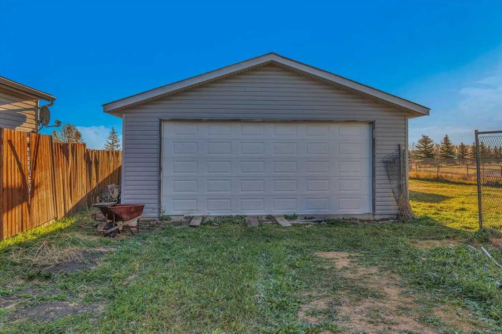 Fourth View of 172 Meadowlark Lane , NONE, Carstairs, Alberta, T0M0N0