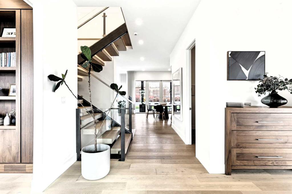 Fourth View of 708 Crescent Boulevard SW, Britannia, Calgary, Alberta, T2S 1L4