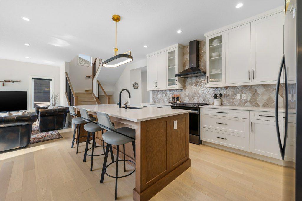 Third View of 409 Shawnee Boulevard SW, Shawnee Slopes, Calgary, Alberta, T2Y 0T4