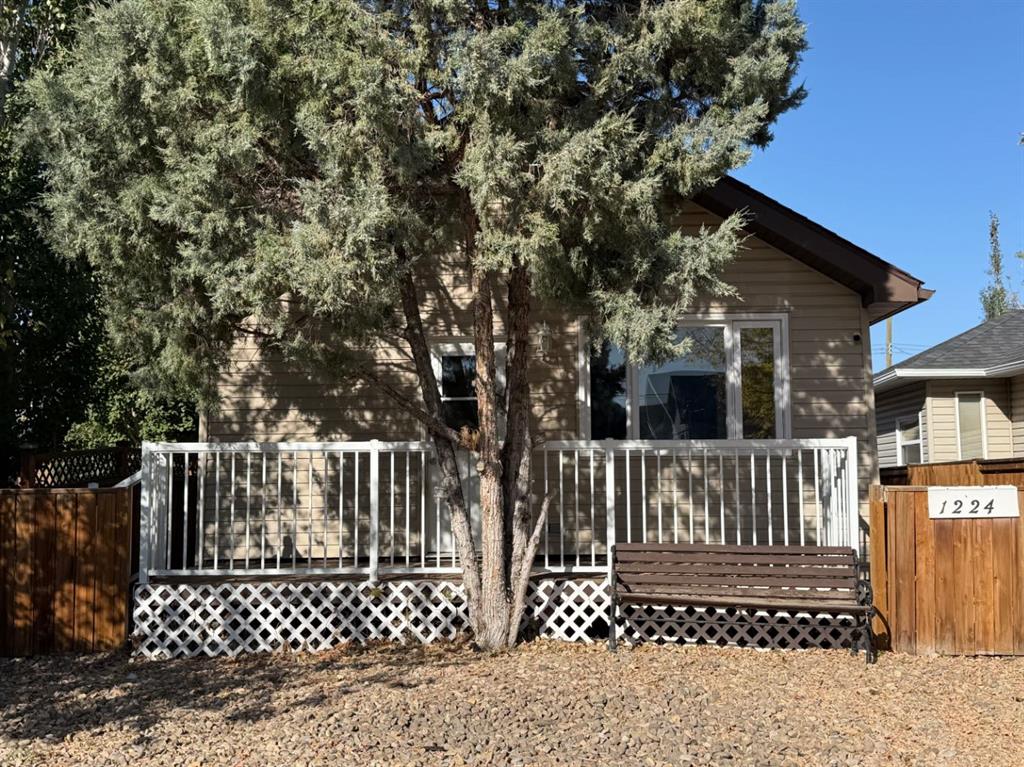 Third View of 1224 2 Avenue W, Newcastle, Drumheller, Alberta, T0J 0Y2