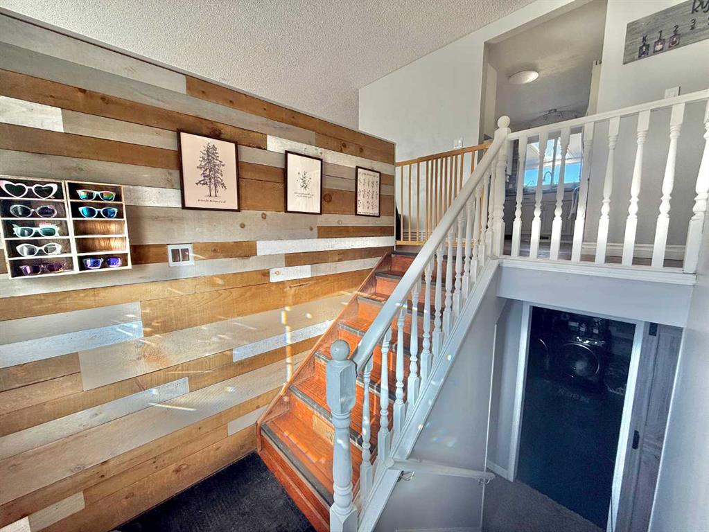 Fifth View of 126 Maligne Drive , Hillcrest, Hinton, Alberta, T7V1J3