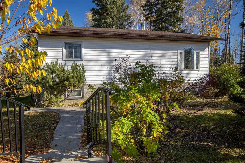 33449 Highway 584  , A2263572, Alberta,