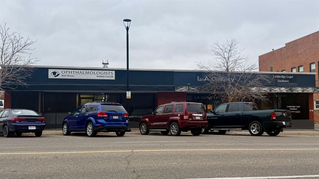 Second View of 417 5 Street S, Downtown, Lethbridge, Alberta, T1J 2B6
