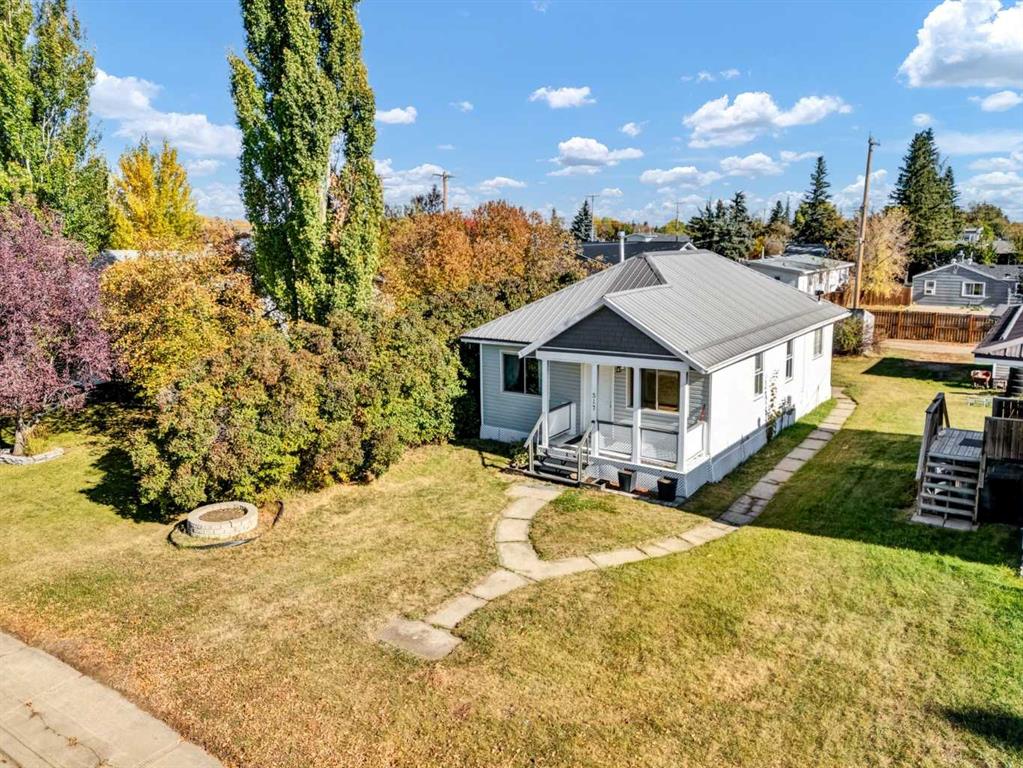 517 Iris Street , A2263708, Alberta,