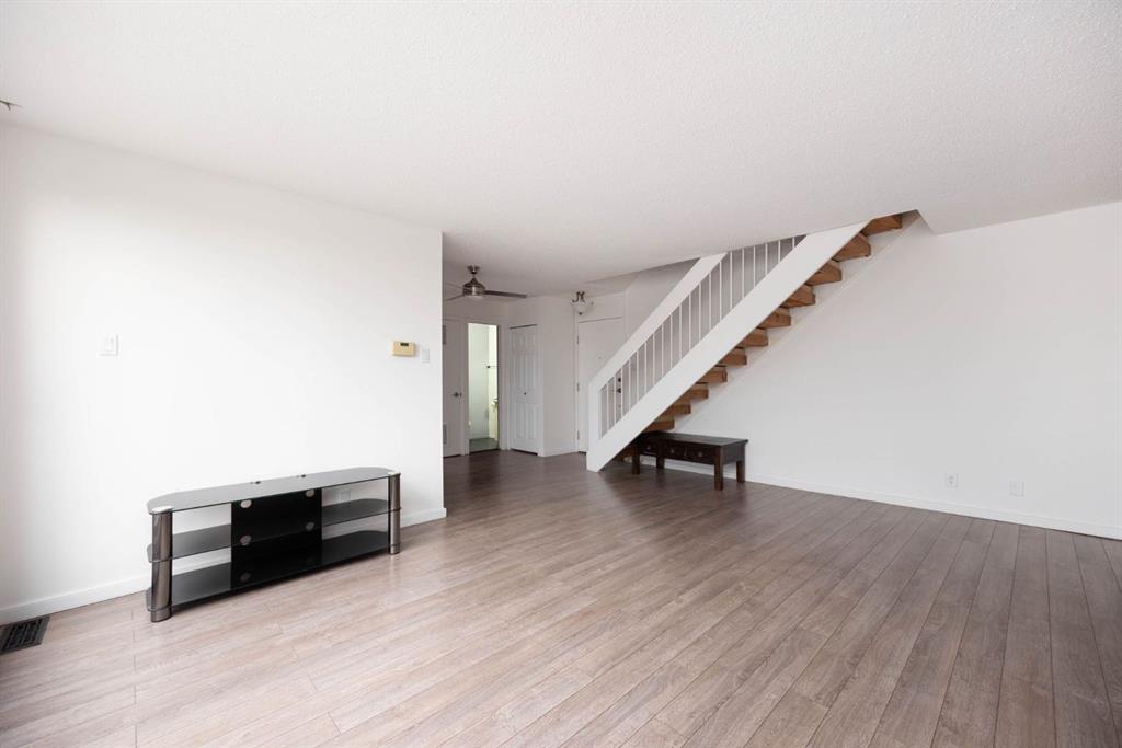 Fifth View of 1644, 21 Macdonald Drive , Downtown, Fort McMurray, Alberta, T9H4H4