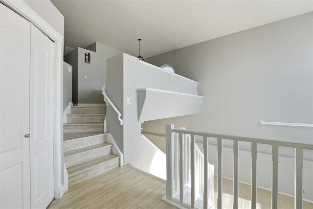 Fifth View of 39 Duval Crescent , Davenport, Red Deer, Alberta, T4R 2Y6
