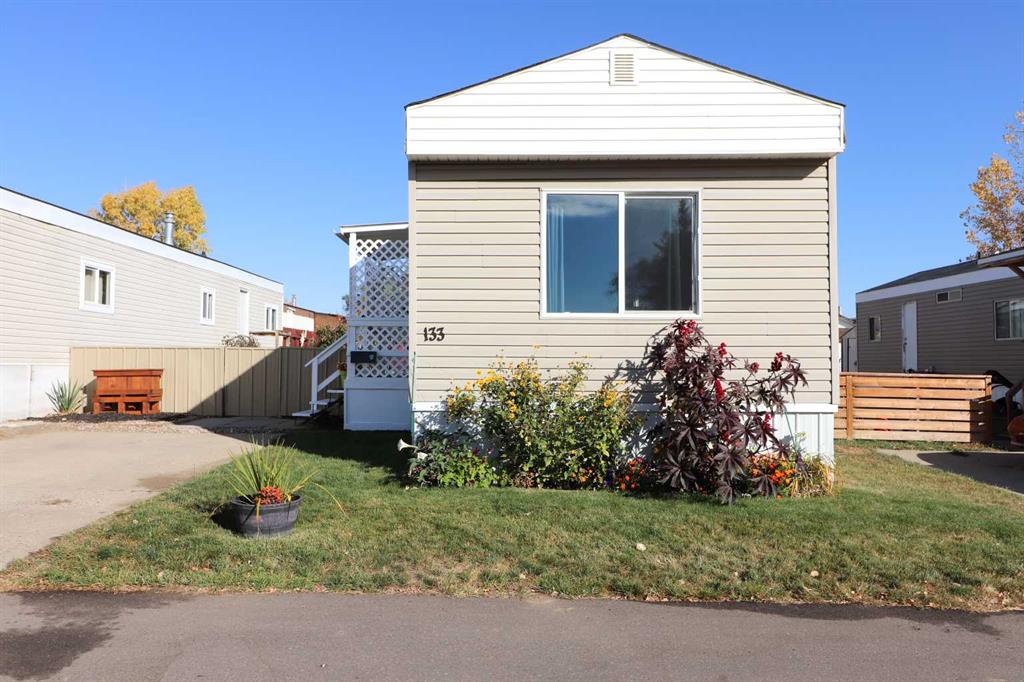 133, 4000 13 Avenue SE, A2263840, Alberta,