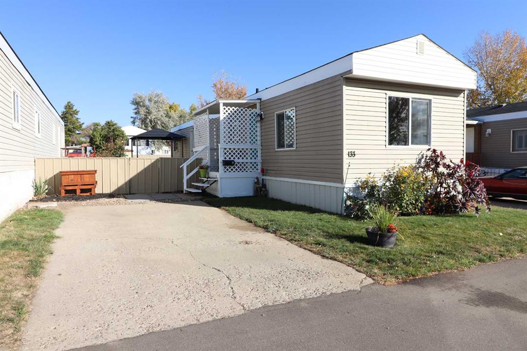 Fourth View of 133, 4000 13 Avenue SE, SE Southridge, Medicine Hat, Alberta, T1B 1J3