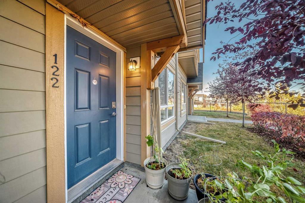 Third View of 122 Sherwood Lane NW, Sherwood, Calgary, Alberta, T3R 0V3