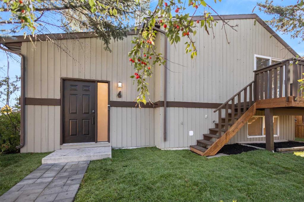 4 Cedarwood Rise SW, A2263972, Alberta,