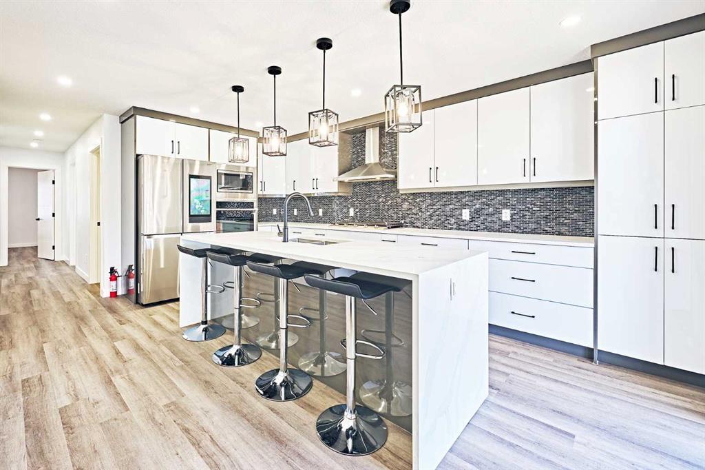 77 Hartford Road NW, A2263979, Alberta,