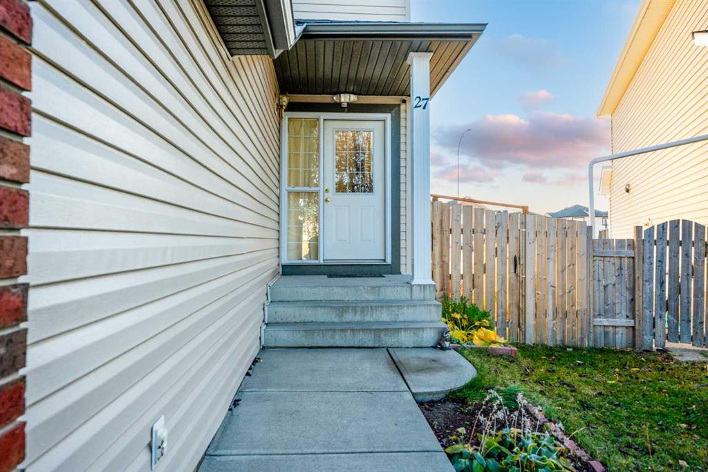 Third View of 27 Saddlemont Manor NE, Saddle Ridge, Calgary, Alberta, T3J 4Z5