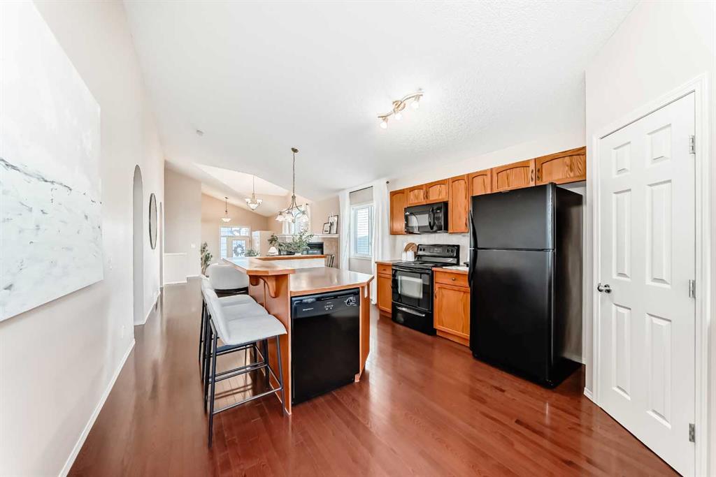 Fifth View of 1046 Channelside Way SW, Canals, Airdrie, Alberta, T4B3H9