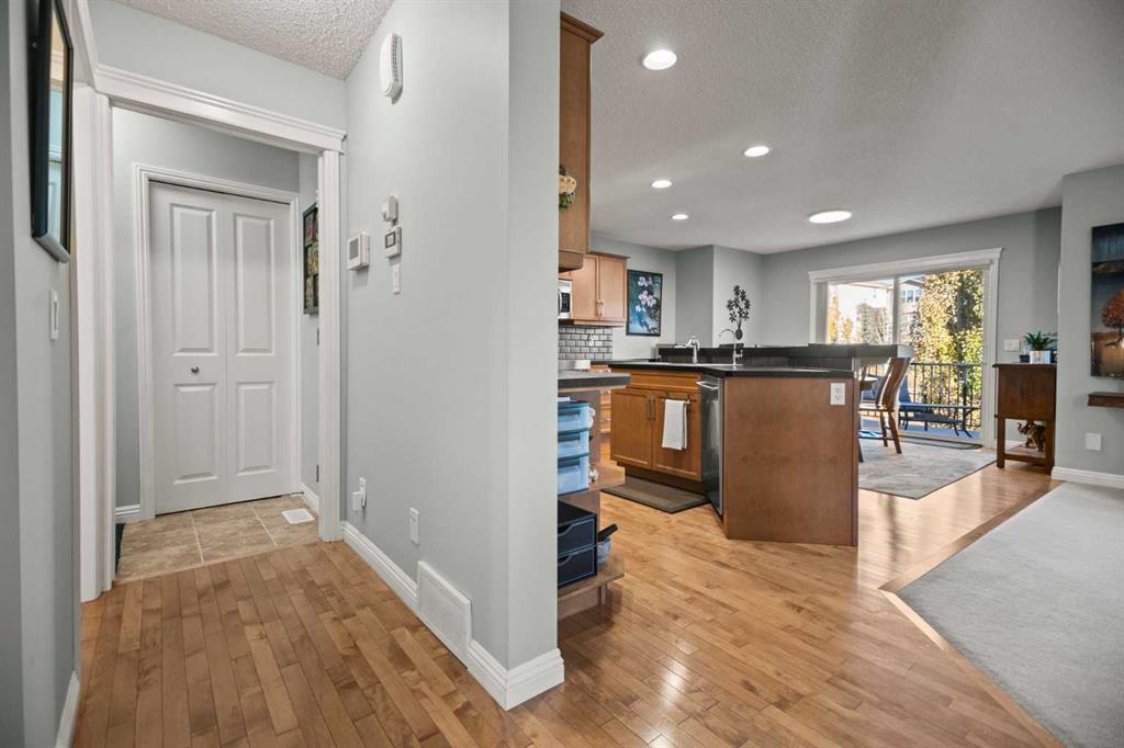 Fifth View of 232 Sunset Close , Sunset Ridge, Cochrane, Alberta, T4C0B2