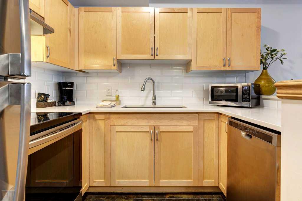 Fifth View of 204, 1151 Sidney Street , Bow Valley Trail, Canmore, Alberta, T1W3G1