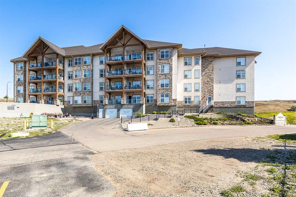 Third View of 329, 201 River Ridge Drive NW, Riverside, Medicine Hat, Alberta, T1A 8V5