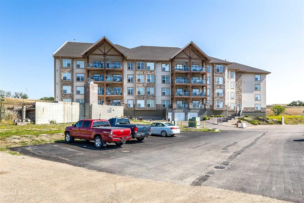 Fourth View of 329, 201 River Ridge Drive NW, Riverside, Medicine Hat, Alberta, T1A 8V5
