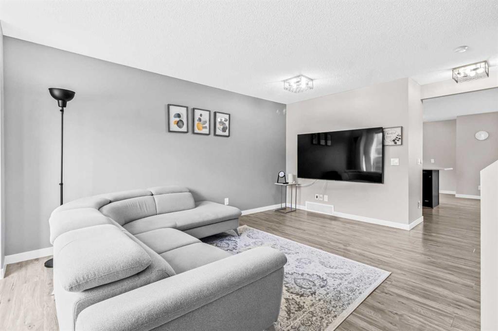 Fifth View of 137 Covepark Crescent NE, Coventry Hills, Calgary, Alberta, T3K 5X7