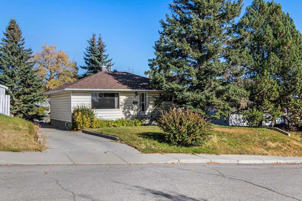 12 Thorncliffe Crescent NW, A2264126, Alberta,