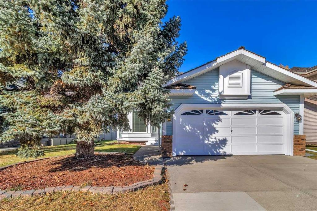 MLS® listing #106353298 for sale located at 37 Douglasbank Rise SE