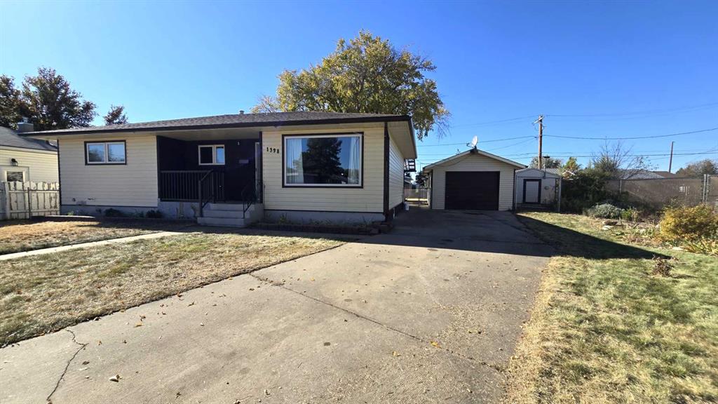 1398 3 Avenue NE, A2264146, Alberta,