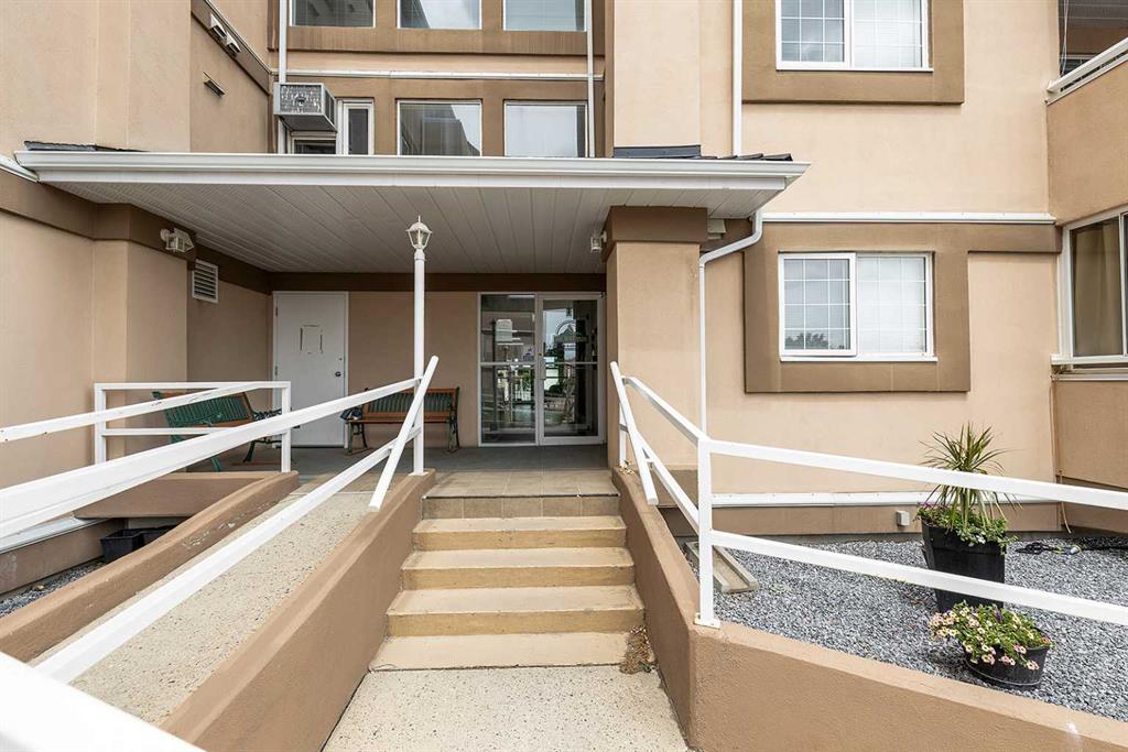 Fourth View of 414, 22 Park Meadows Drive SE, Southview-Park Meadows, Medicine Hat, Alberta, T1A 4E8