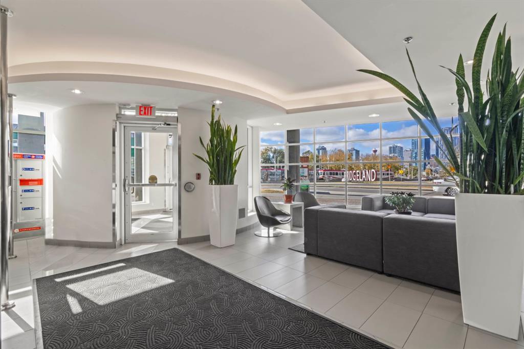 Third View of 401, 38 9 Street NE, Bridgeland/Riverside, Calgary, Alberta, T2E7X9