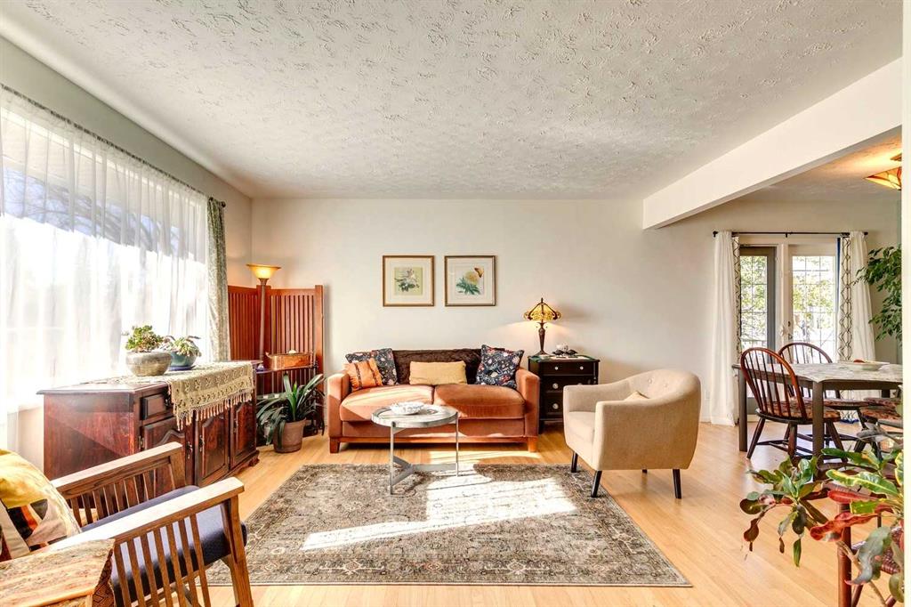 Fourth View of 4736 Worcester Drive SW, Wildwood, Calgary, Alberta, T3C3L6