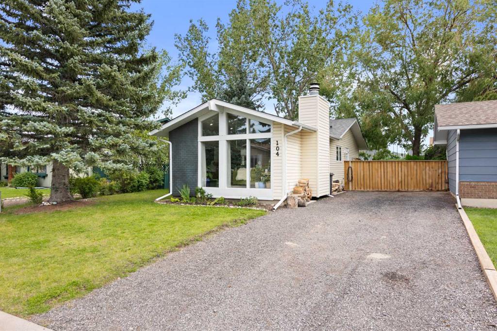 Third View of 104 Thorson Crescent , Tower Hill, Okotoks, Alberta, T1S1C8