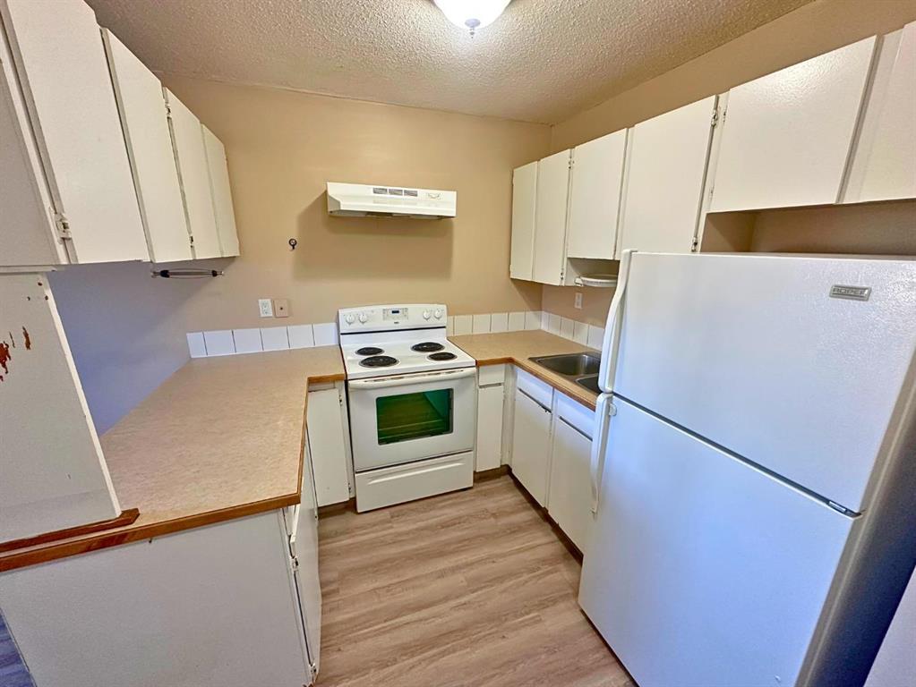 Fourth View of 11 Gibson Close , Glendale Park Estates, Red Deer, Alberta, T4P2Z3