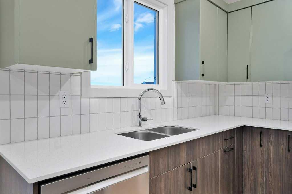 Fourth View of 122 Gray Close , Grayhawk, Sylvan Lake, Alberta, T4S 0W4
