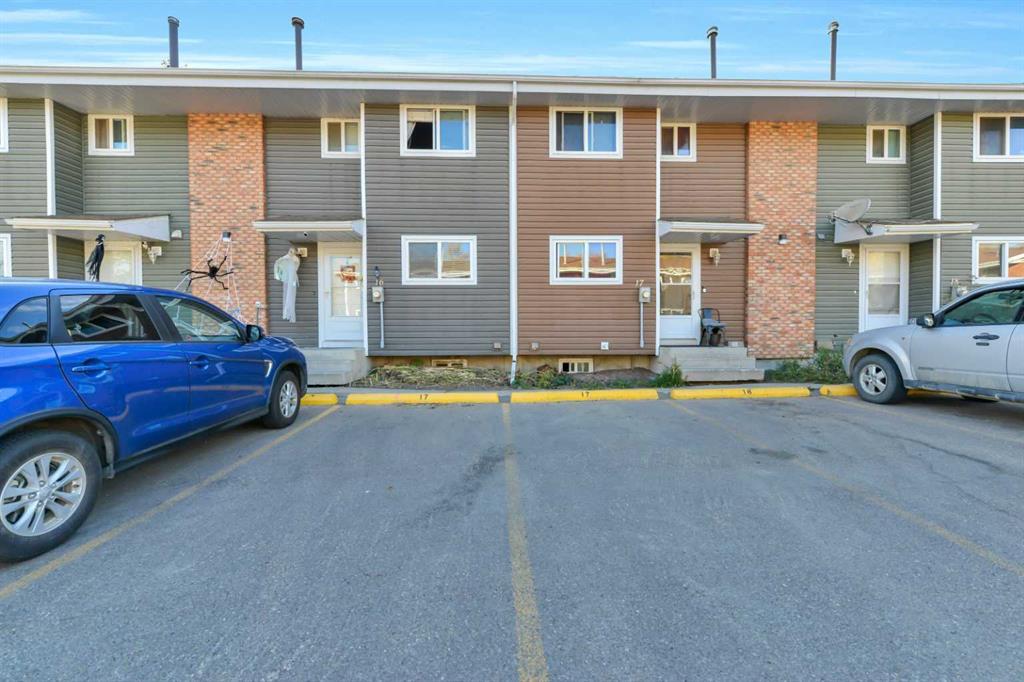 17, 5806 61 Street , A2264297, Alberta,