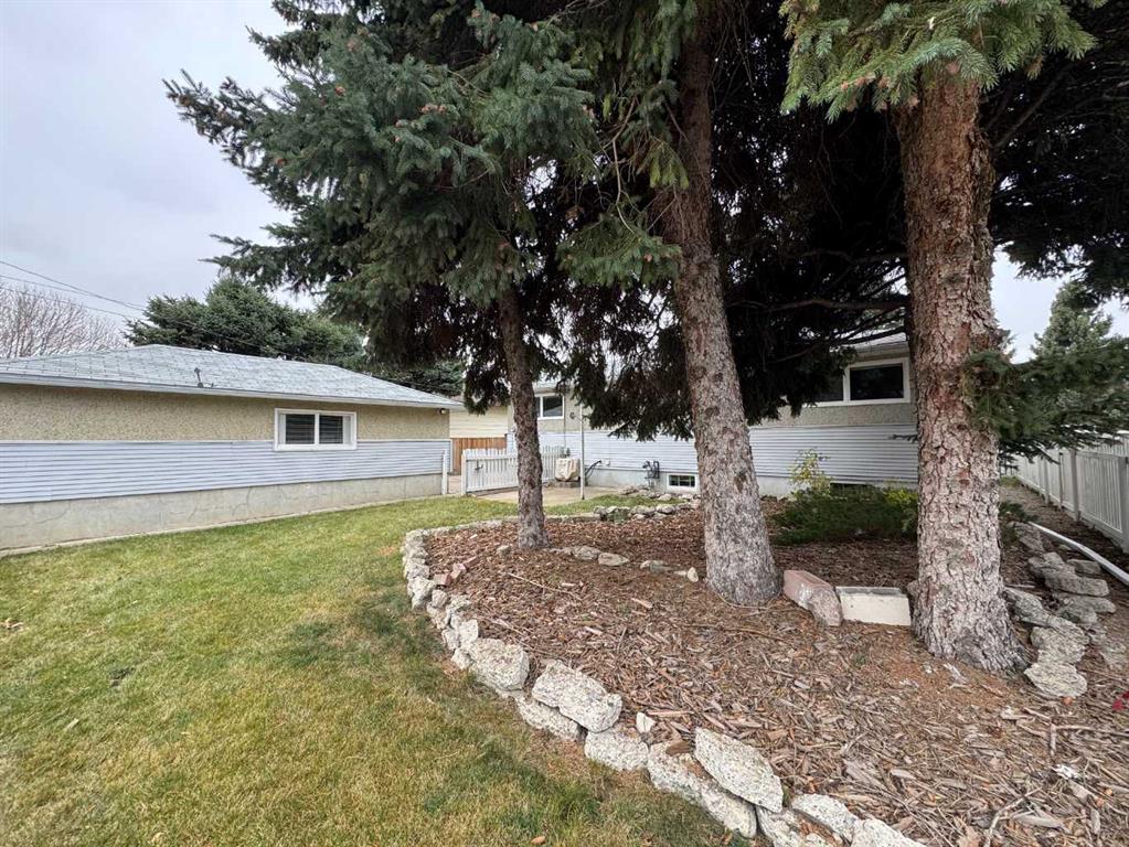 Fifth View of 1409 13 Avenue N, Winston Churchill, Lethbridge, Alberta, T1H 1T3