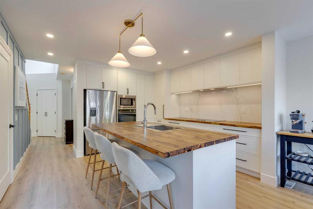 254 Scenic View Close NW, A2264431, Alberta,