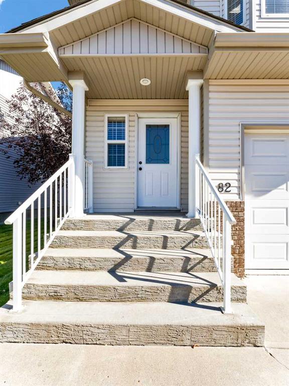 Fifth View of 82 Saamis Meadows Lane SW, SW Southridge, Medicine Hat, Alberta, T1B 0A5