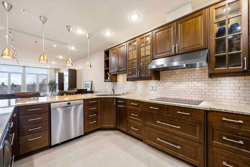 Fifth View of 402, 103 10 Avenue NW, Crescent Heights, Calgary, Alberta, T2M 0B4