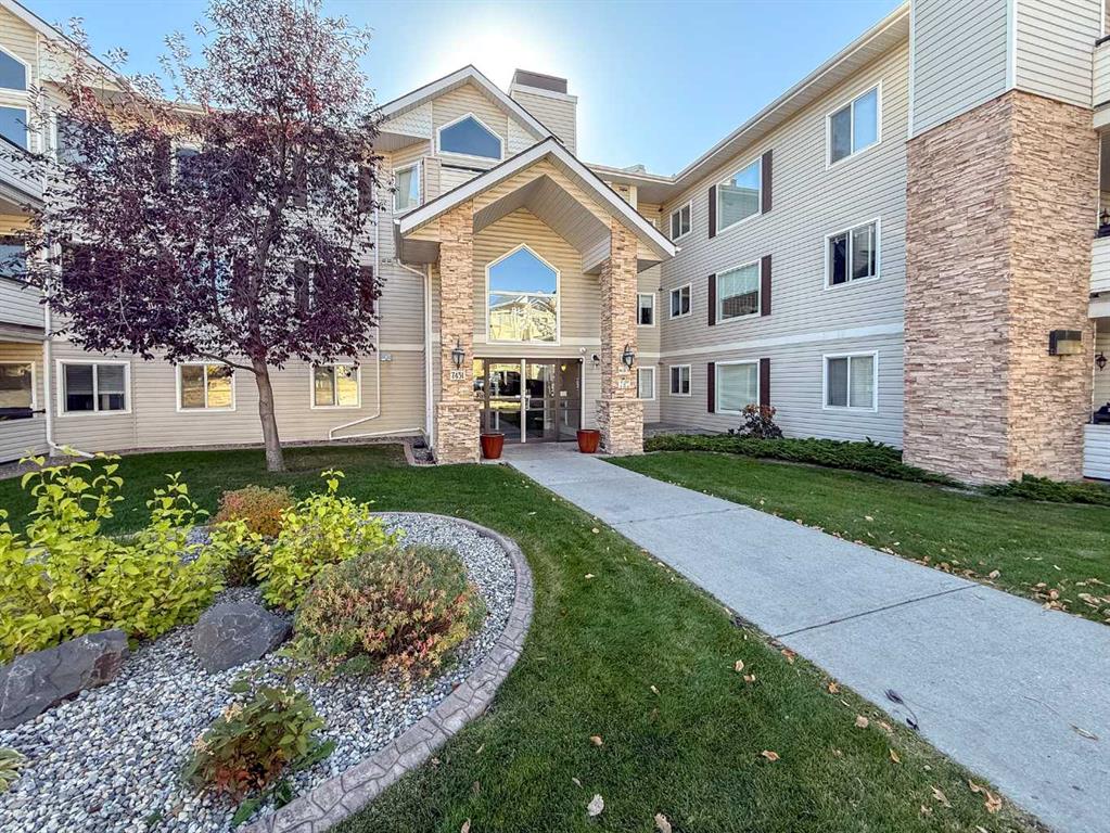 Second View of 2206, 7451 Springbank Boulevard SW, Springbank Hill, Calgary, Alberta, T3H 4K5